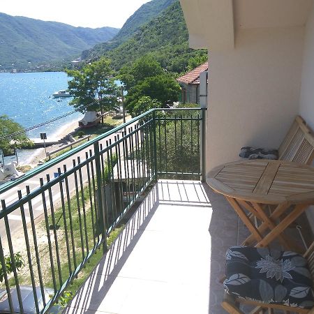 Apartmani Villa Radovic Рисан Экстерьер фото
